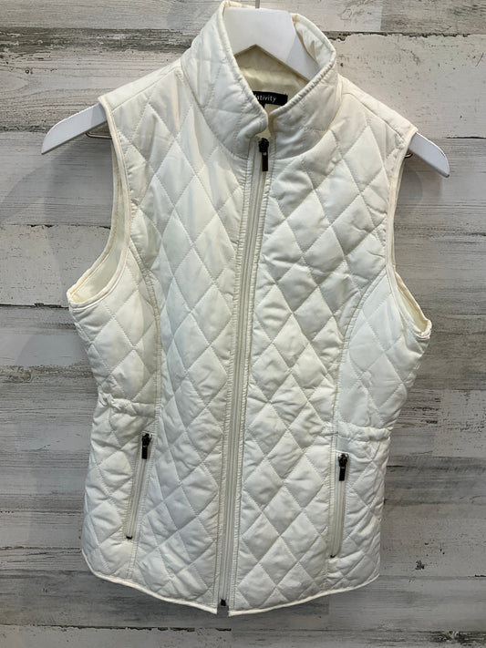 Vest Puffer & Quilted By Relativity In Cream, Size: S