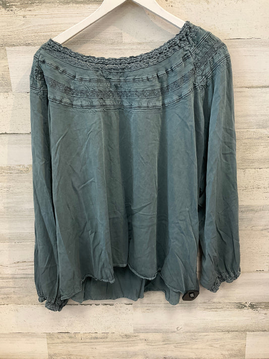 Top Long Sleeve By Torrid In Green, Size: 1x