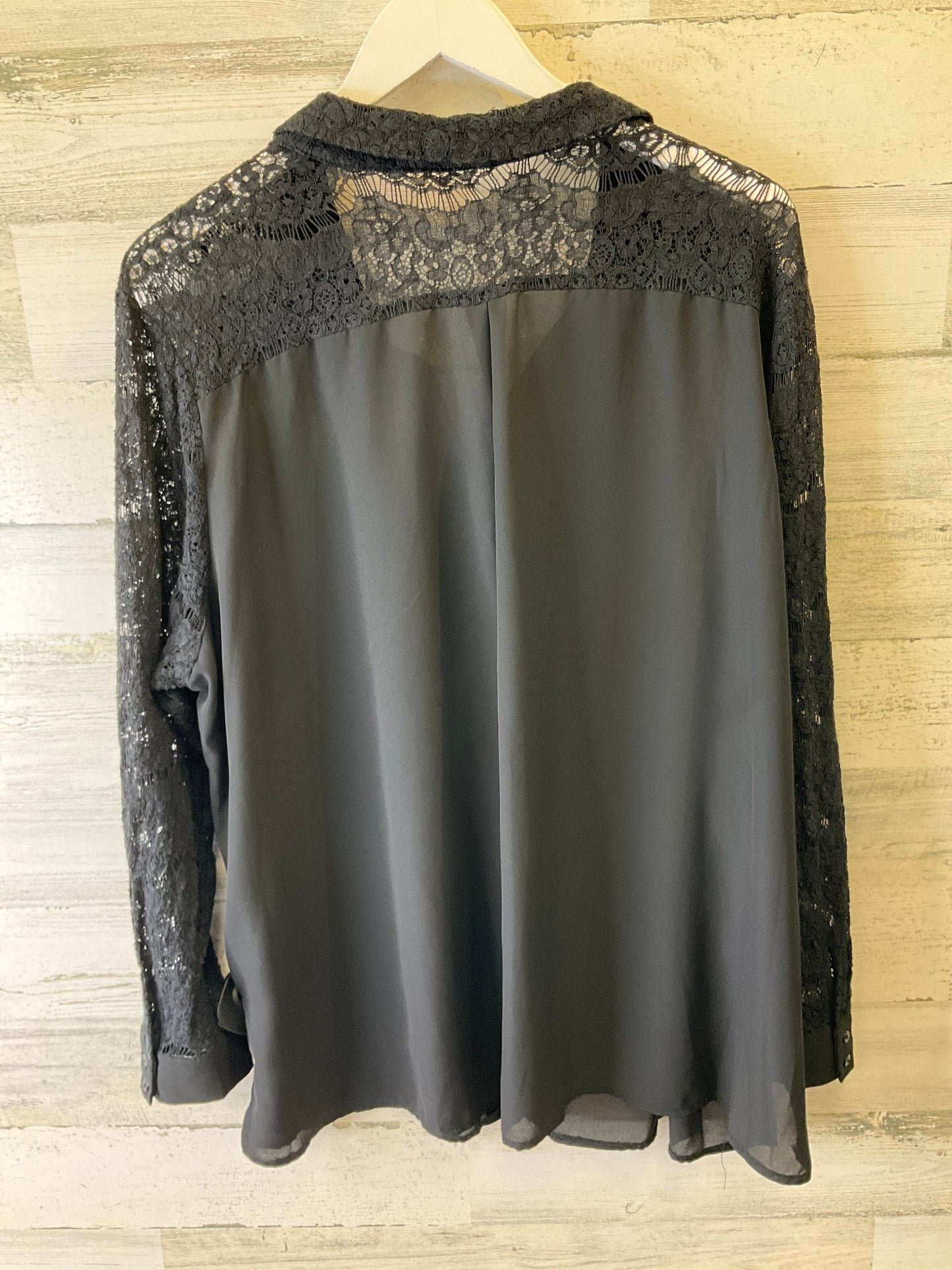 Blouse Long Sleeve By Clothes Mentor In Black, Size: 3x