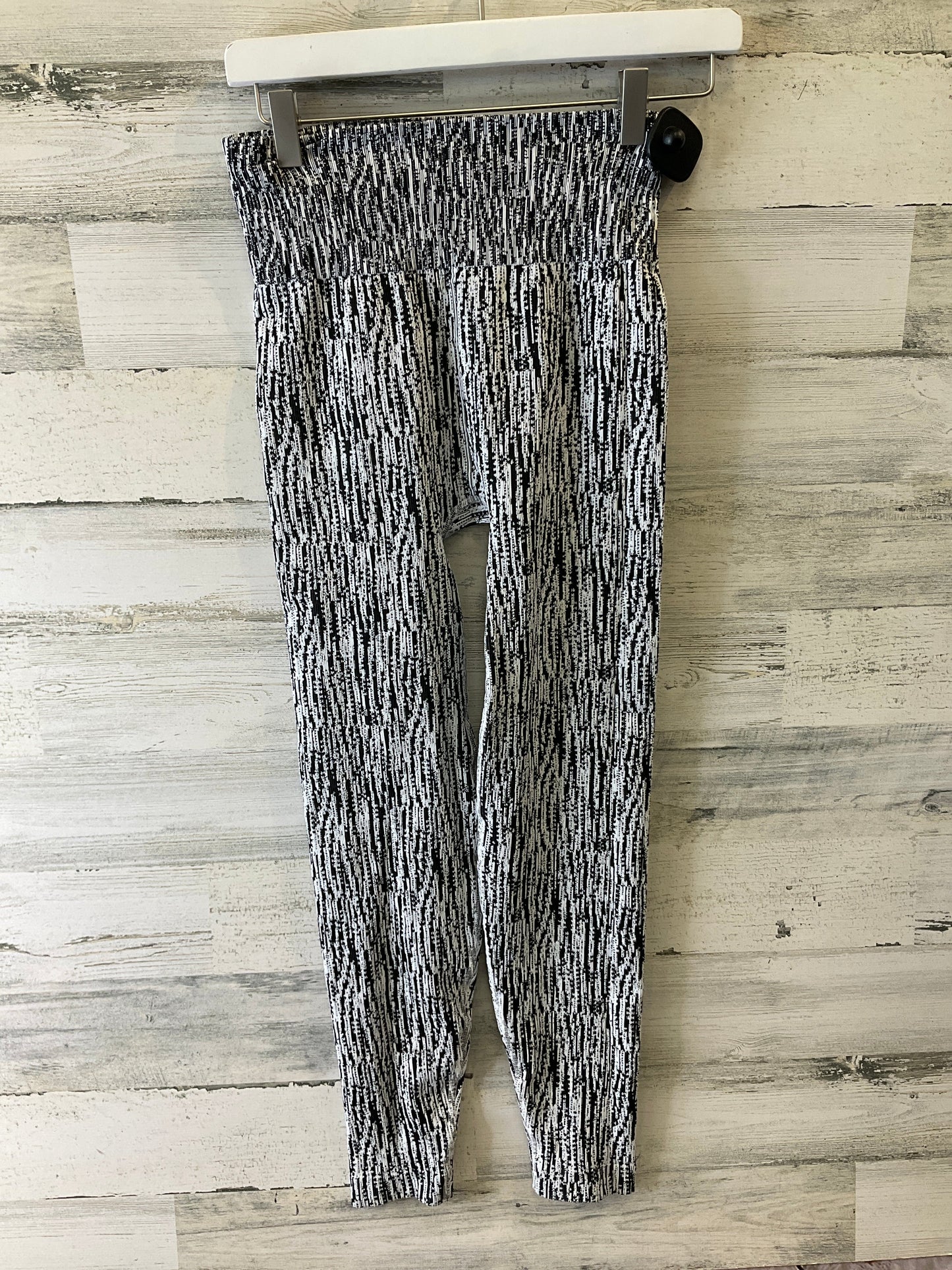 Athletic Leggings By Athleta In Black & White, Size: S