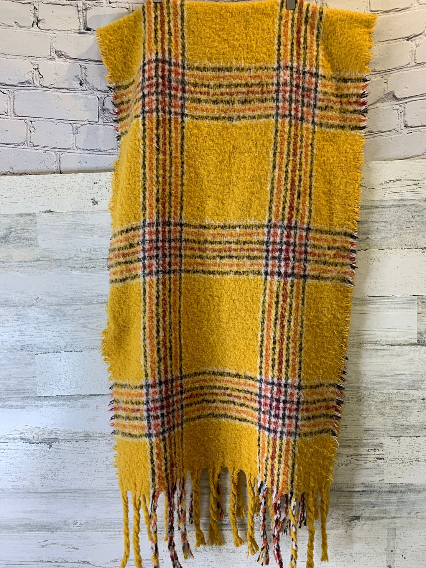 Scarf Winter By Steve Madden In Yellow