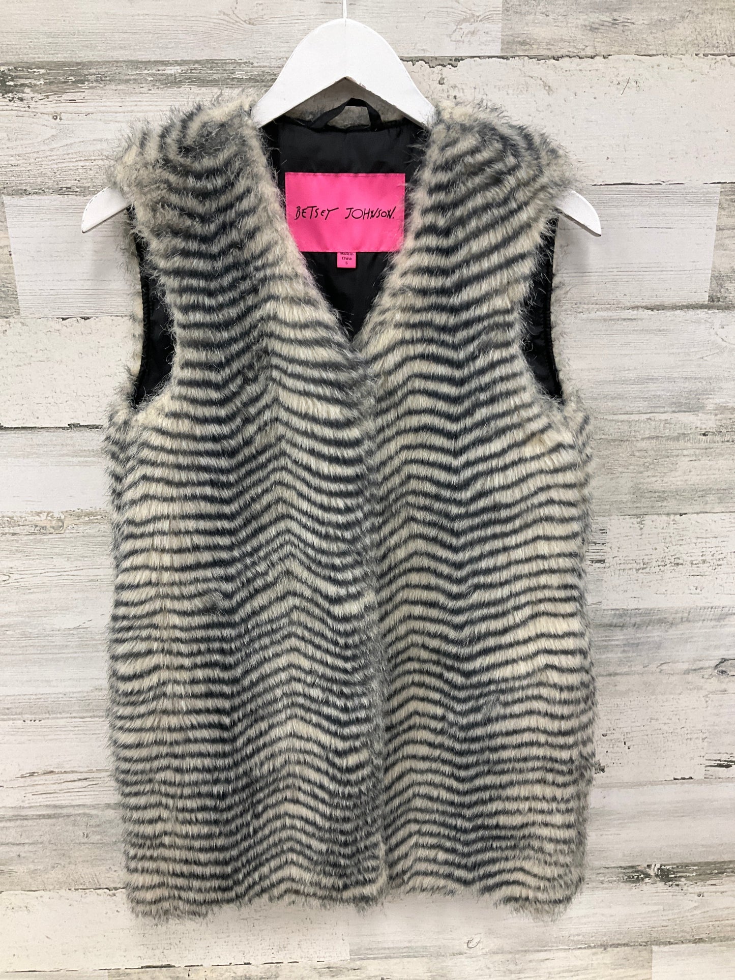 Vest Faux Fur & Sherpa By Betsey Johnson In Cream, Size: S