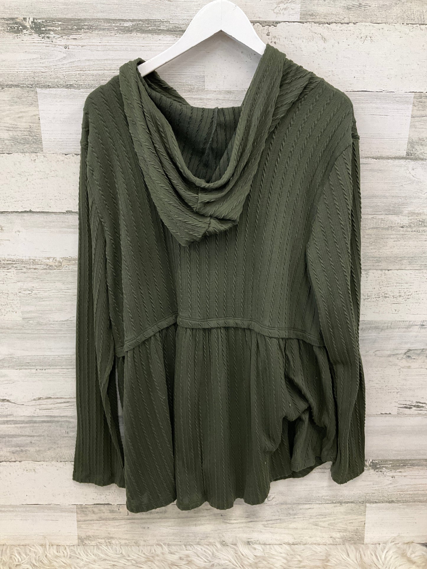 Top Long Sleeve By Clothes Mentor In Green, Size: 2x