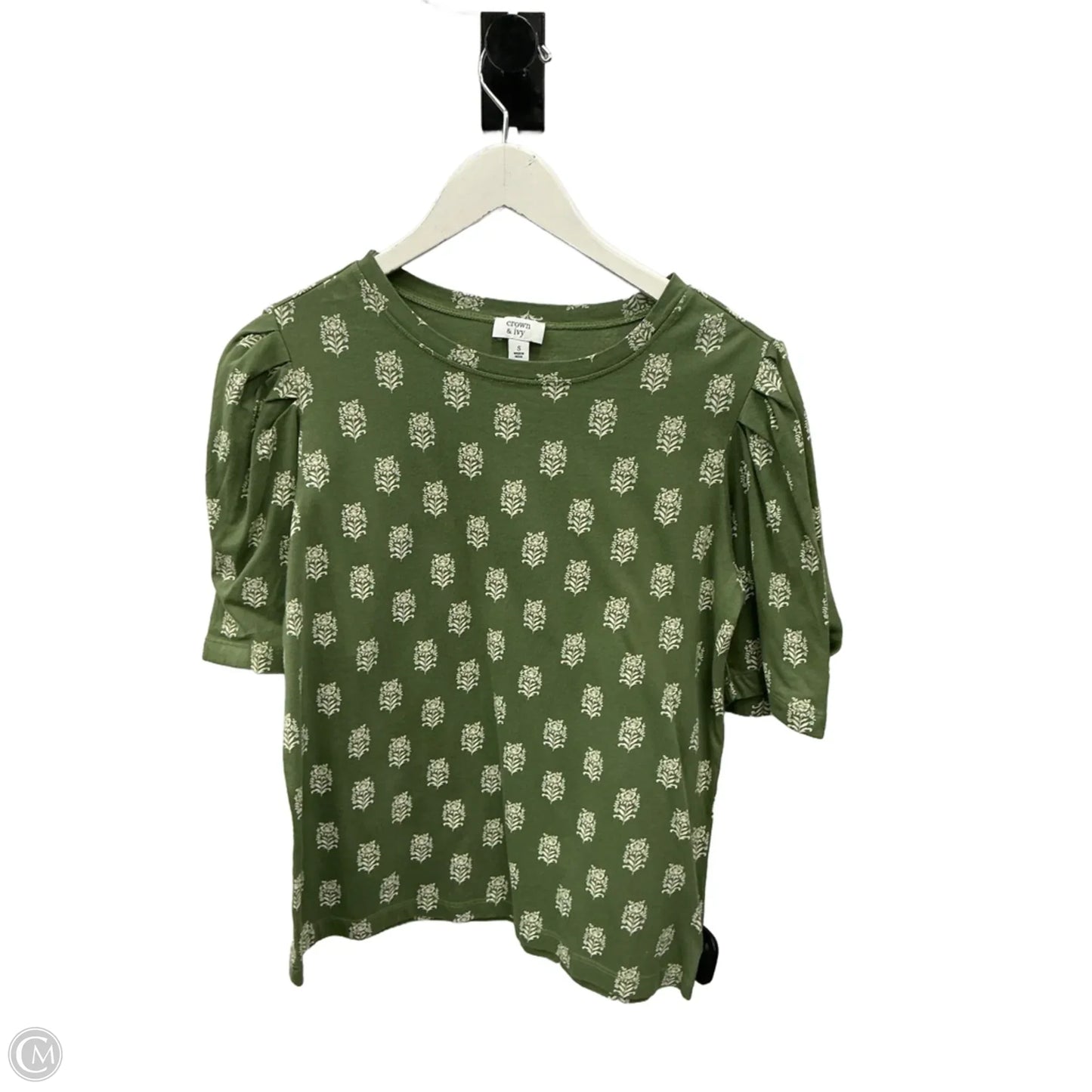Top Short Sleeve By Crown And Ivy In Green, Size: S
