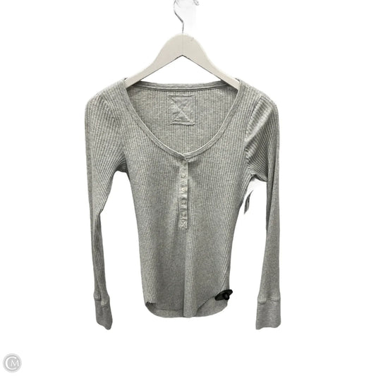 Top Long Sleeve By Aerie In Grey, Size: M