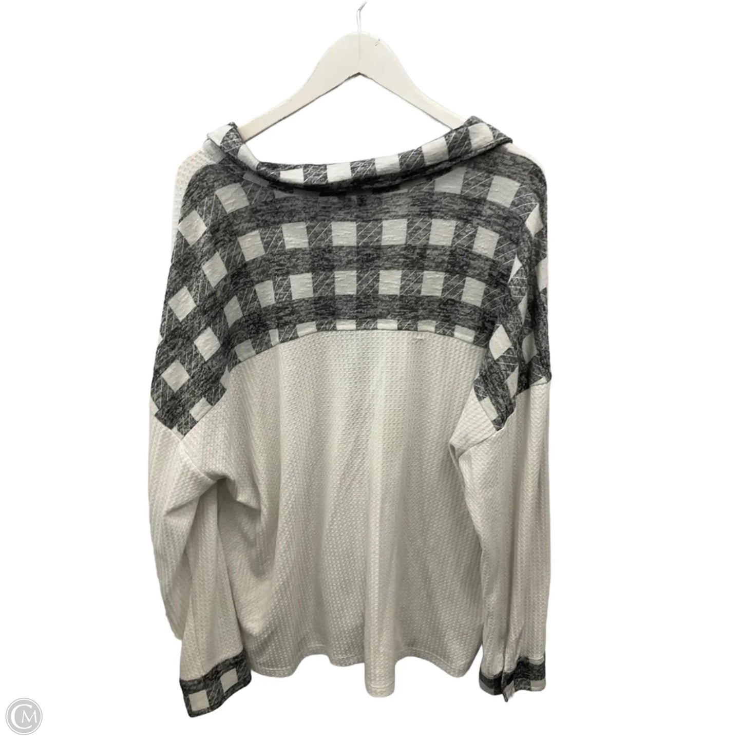 Top Long Sleeve By Cato In Grey & White, Size: 3x