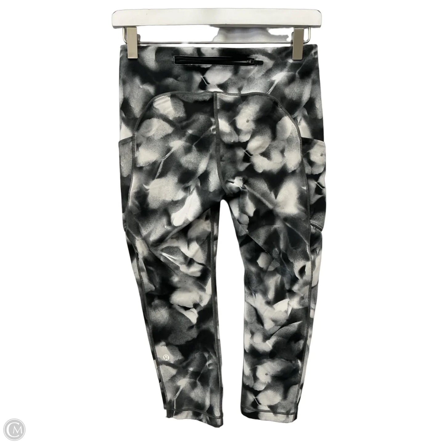 Athletic Leggings Capris By Lululemon In Black & White, Size: S