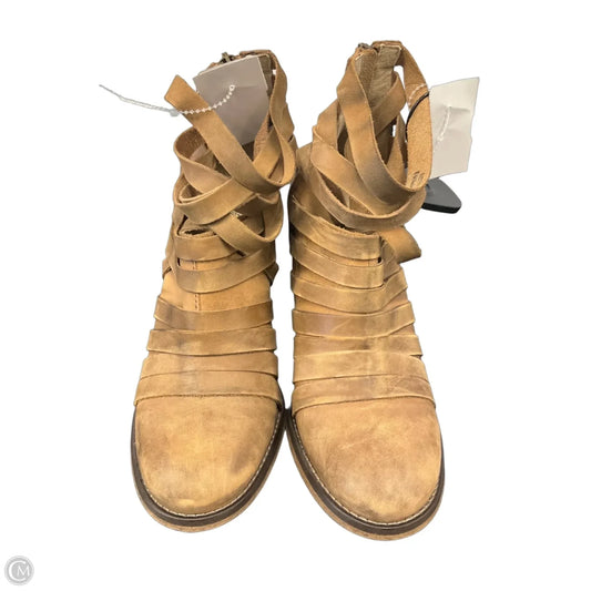 Boots Ankle Heels By Free People In Brown, Size: 6