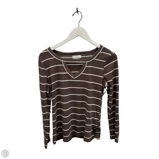 Top Long Sleeve By Maurices In Brown, Size: S