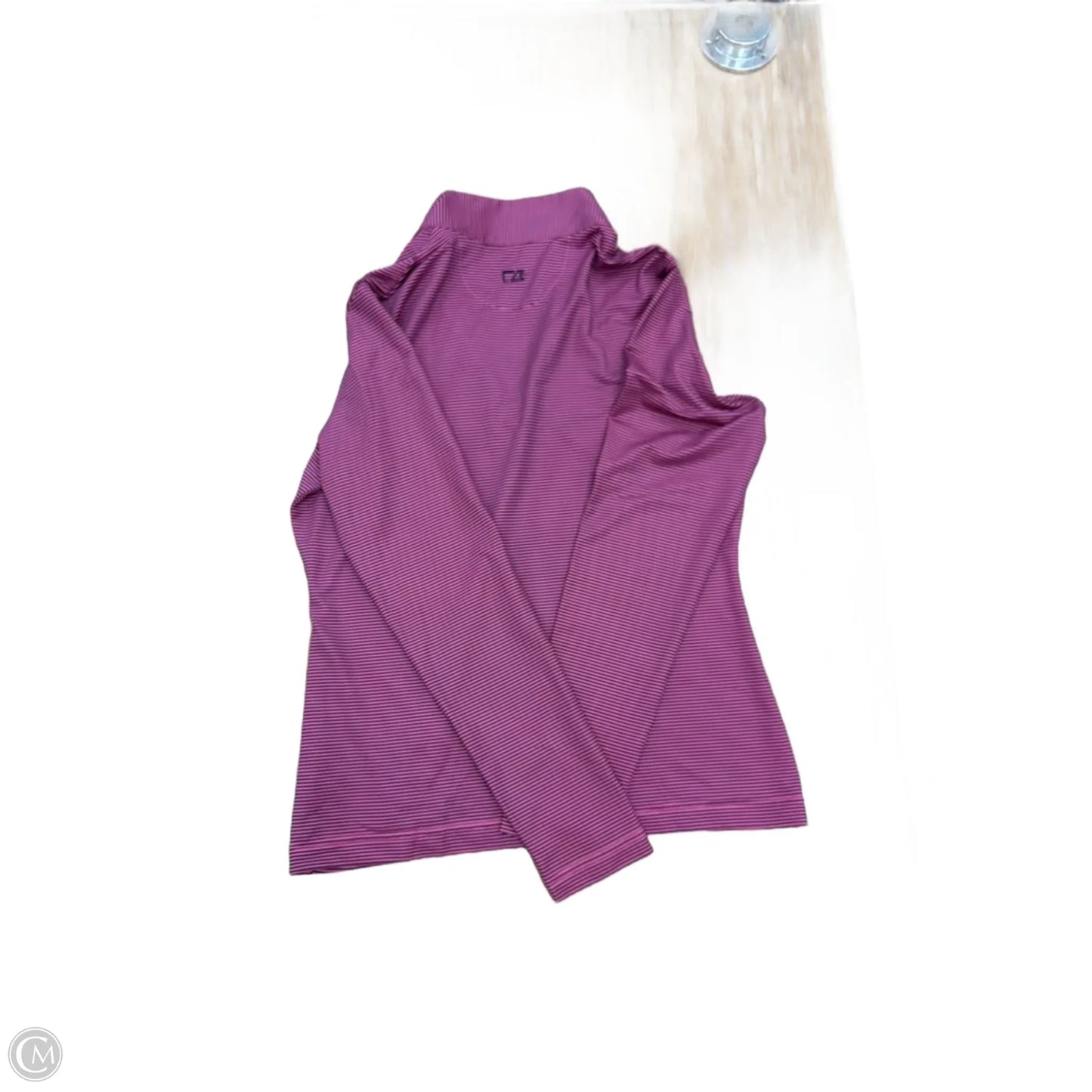 Athletic Top Long Sleeve Collar By Cutter And Buck In Striped Pattern, Size: M