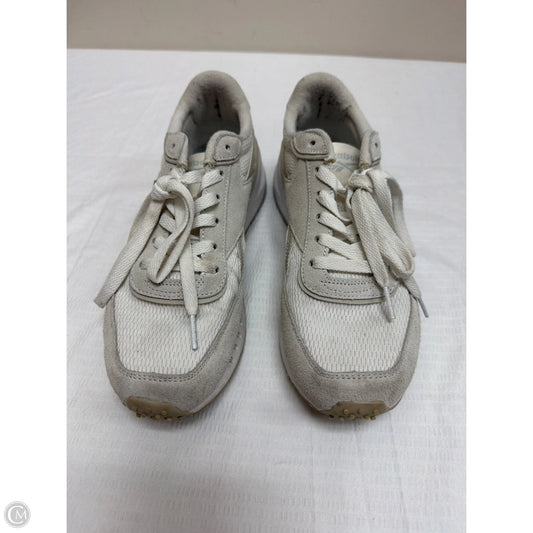 Shoes Sneakers By Reebok In Tan, Size: 8