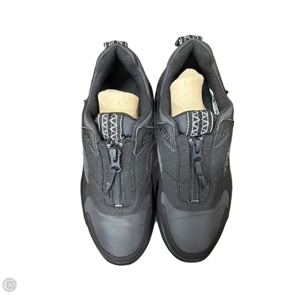 Shoes Designer By Ugg In Black, Size: 7.5