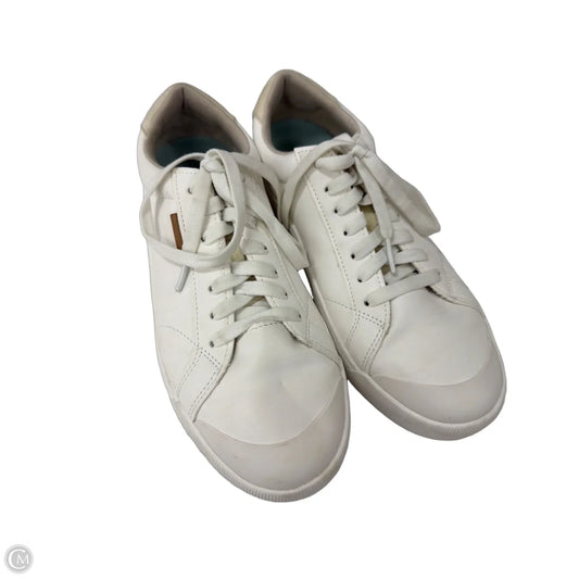 Shoes Sneakers By Dr Scholls In White, Size: 8