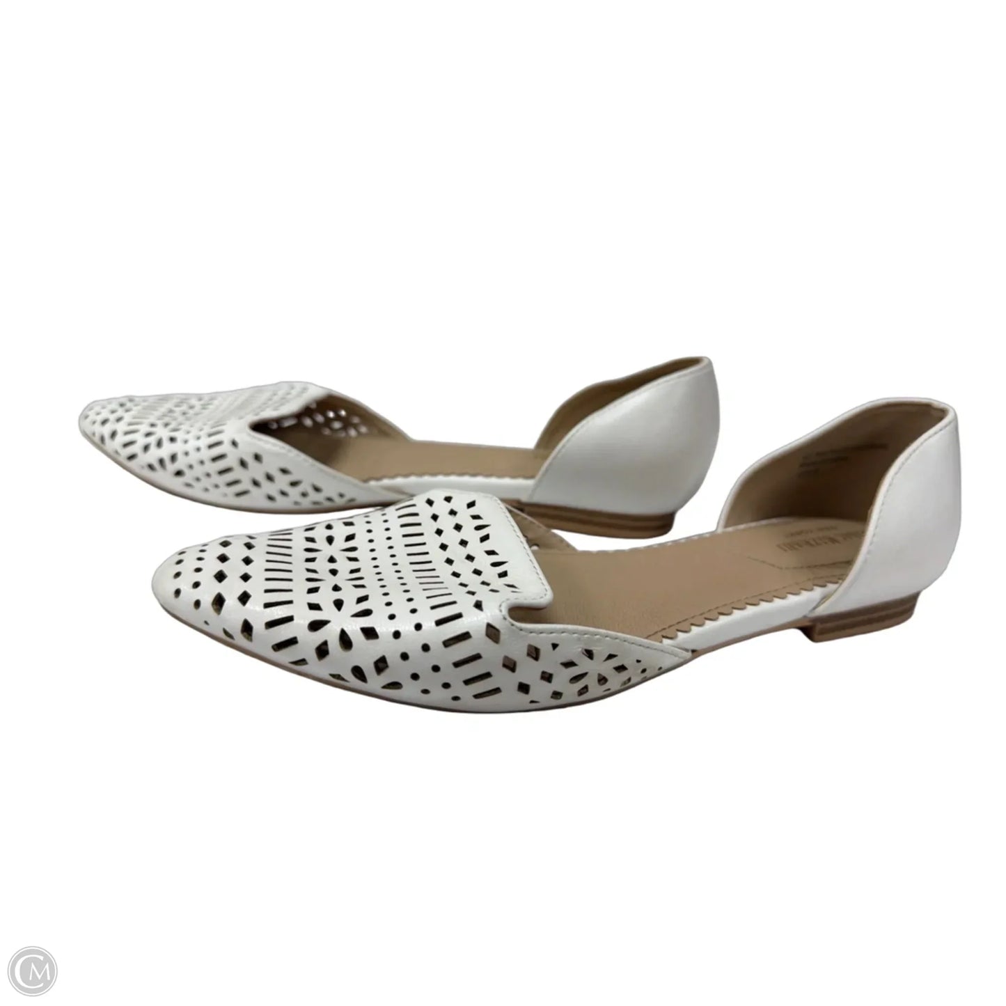Shoes Flats By Isaac Mizrahi In White, Size: 8