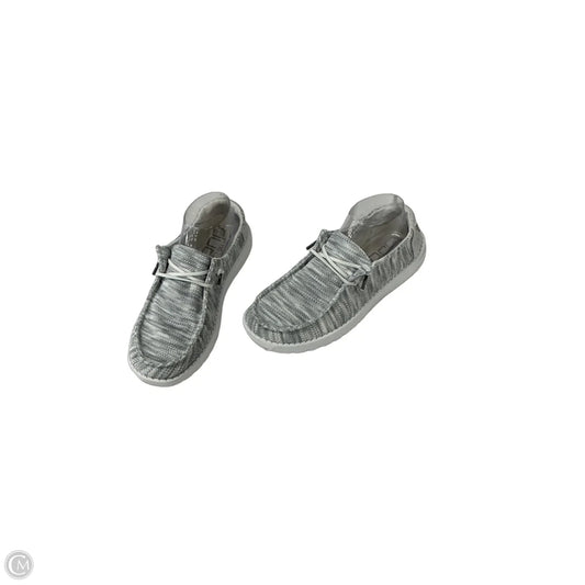 Shoes Flats By Hey Dude In Grey, Size: 8