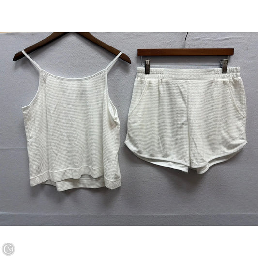 Shorts Set By Envy Divine In White, Size: 12