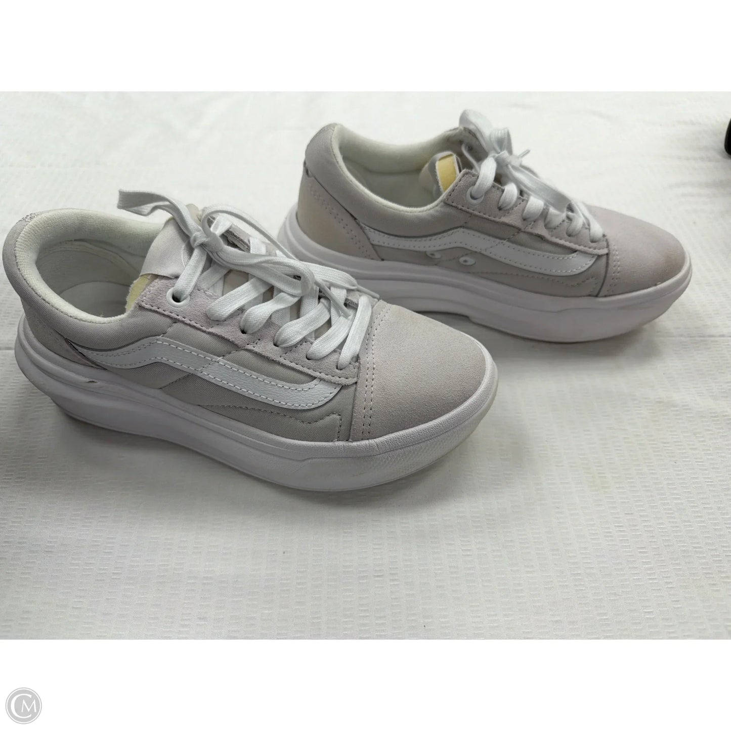 Shoes Sneakers By Vans In Grey, Size: 7
