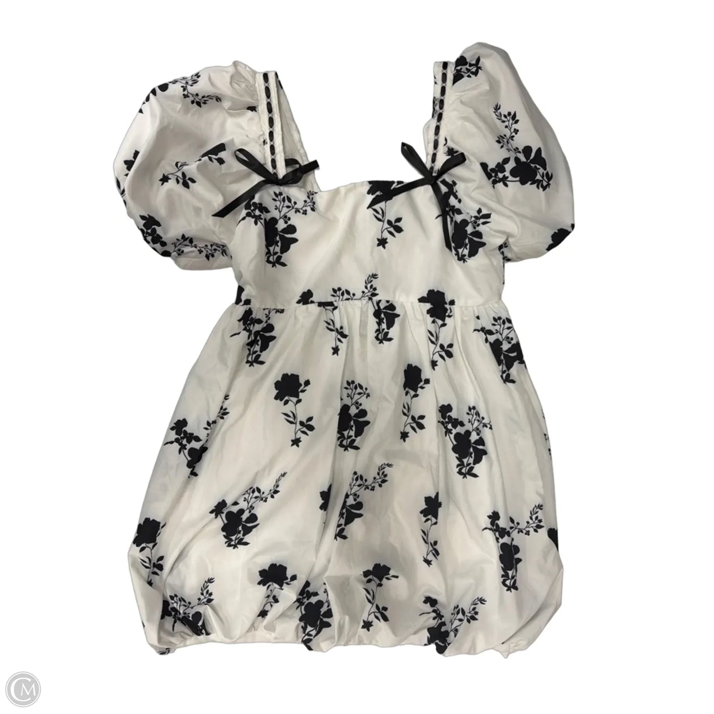Dress Casual Short By Clothes Mentor In Black & White, Size: L