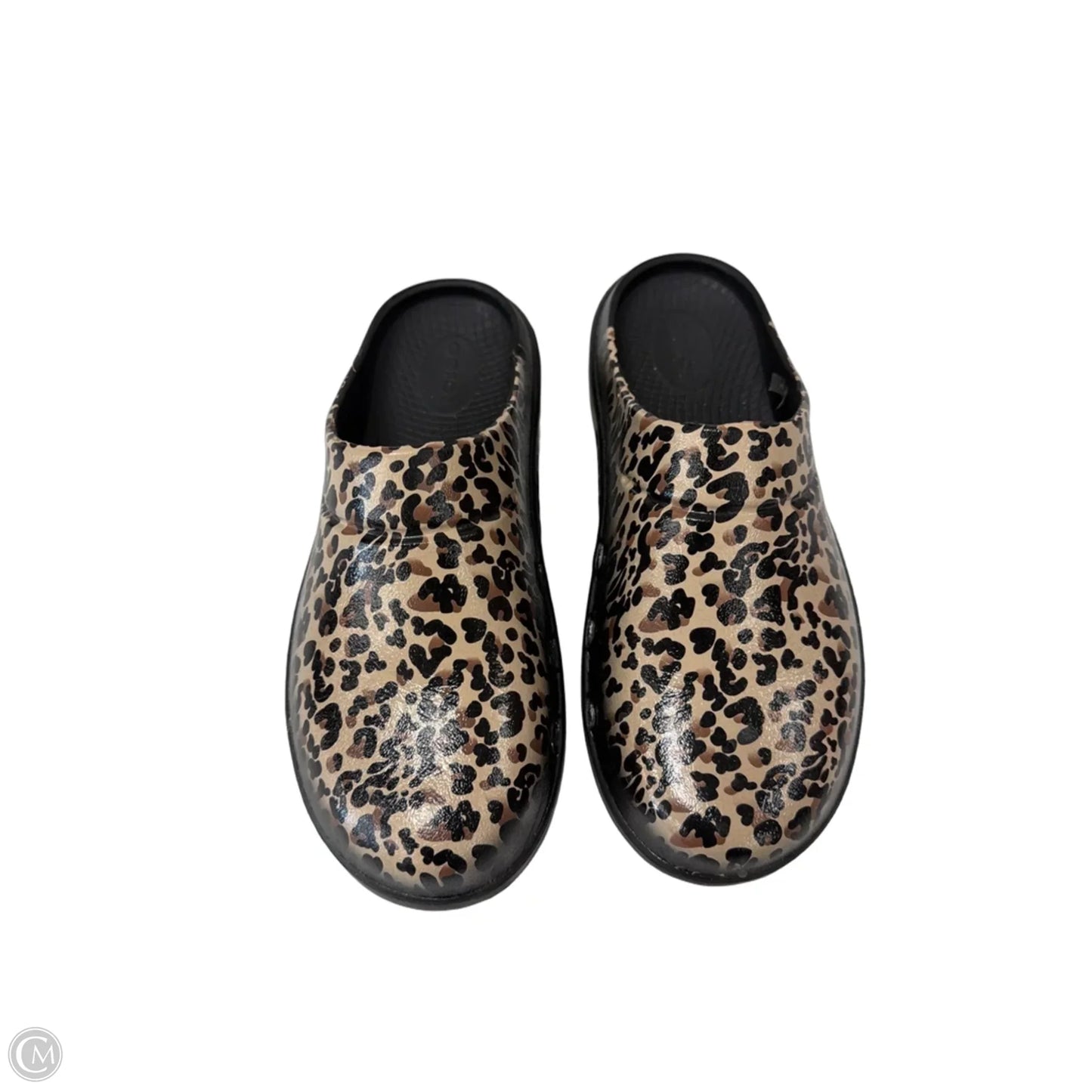 Shoes Flats By Crocs In Animal Print, Size: 9