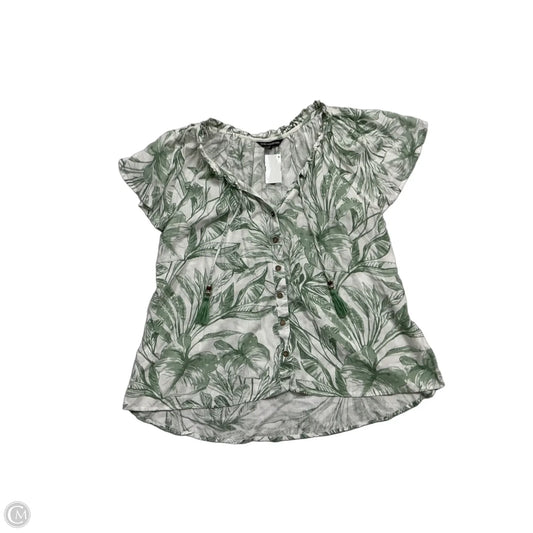 Top Short Sleeve By Club Z In Tropical Print, Size: M