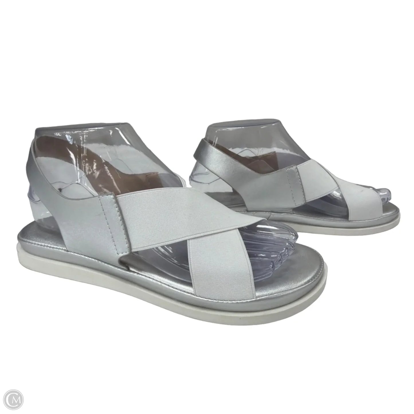 Sandals Flats By Clothes Mentor In Silver, Size: 7
