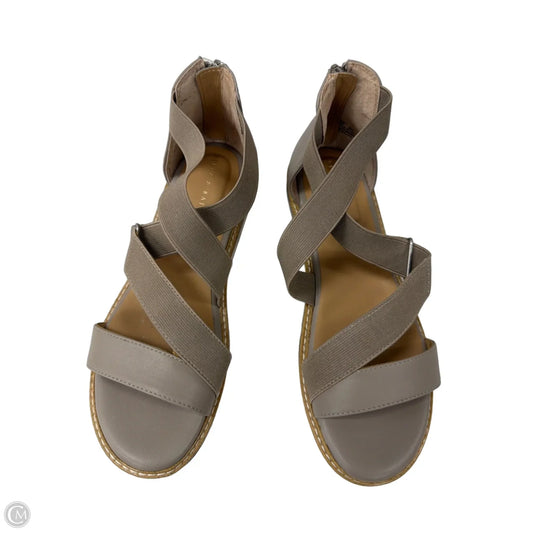 Sandals Flats By Kelly And Katie In Beige, Size: 8