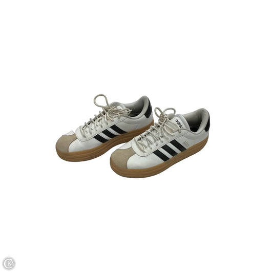 Shoes Sneakers By Adidas In White, Size: 11