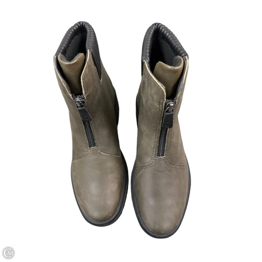 Boots Ankle Flats By Clarks In Green, Size: 9.5
