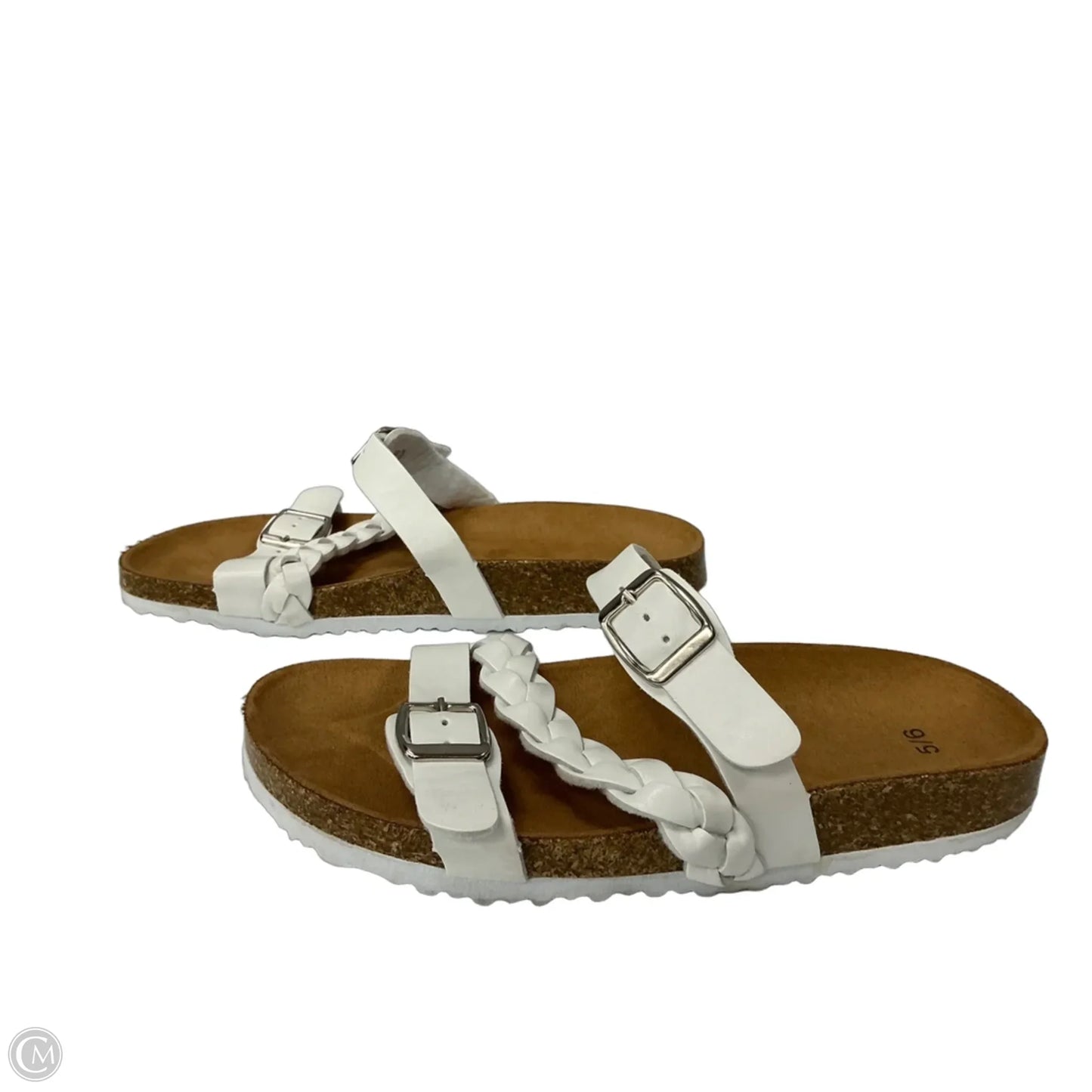 Sandals Flats By Clothes Mentor In White, Size: 5.5