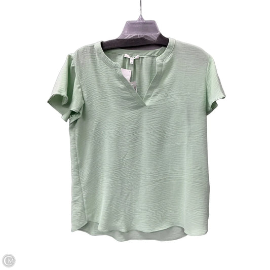 Top Short Sleeve By Maurices In Green, Size: M