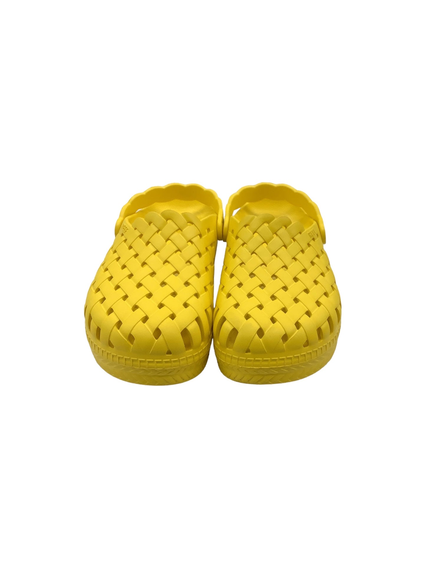 Yellow Shoes Flats Reef, Size 8