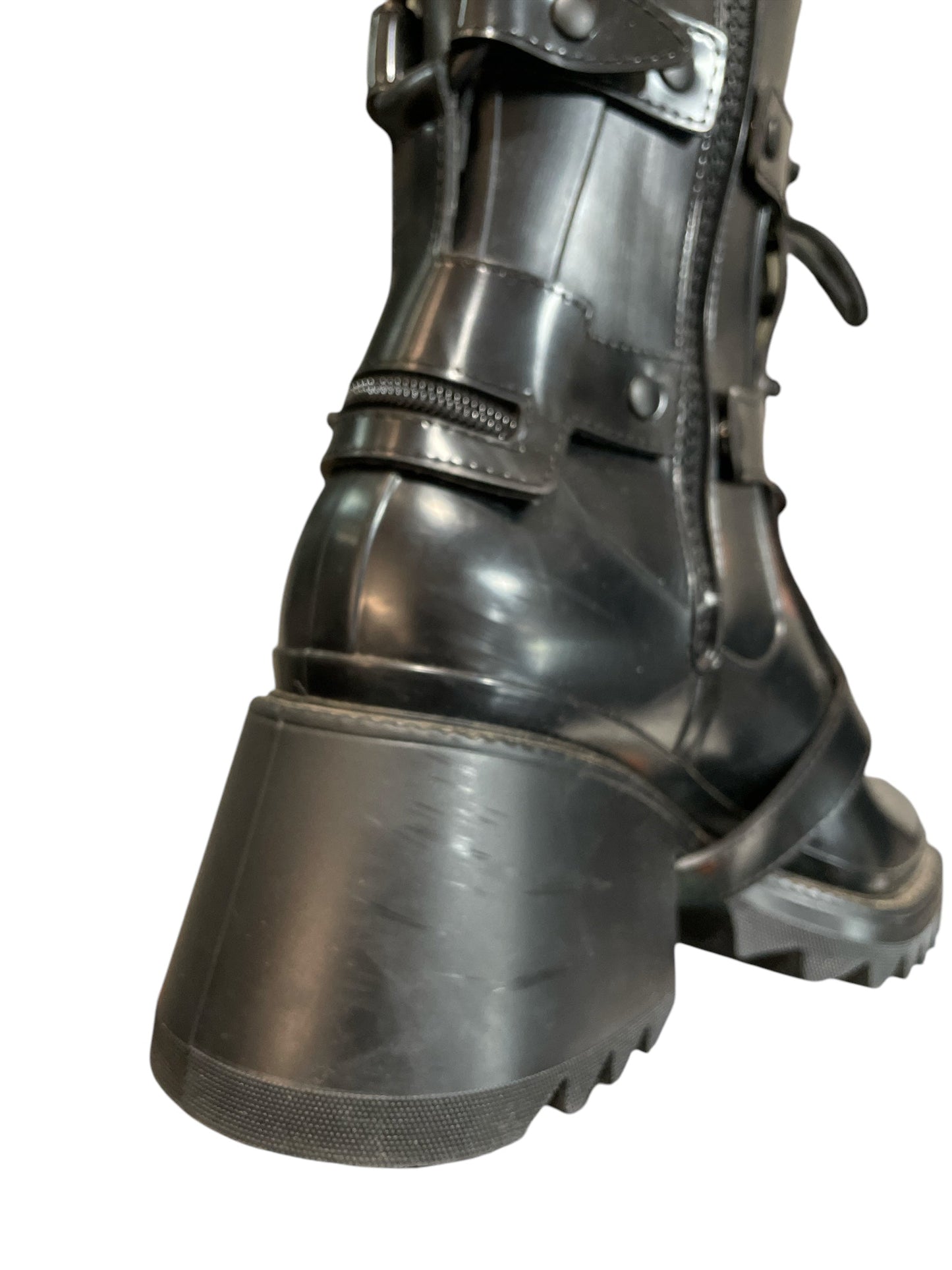 Boots Luxury Designer By Chloe In Black