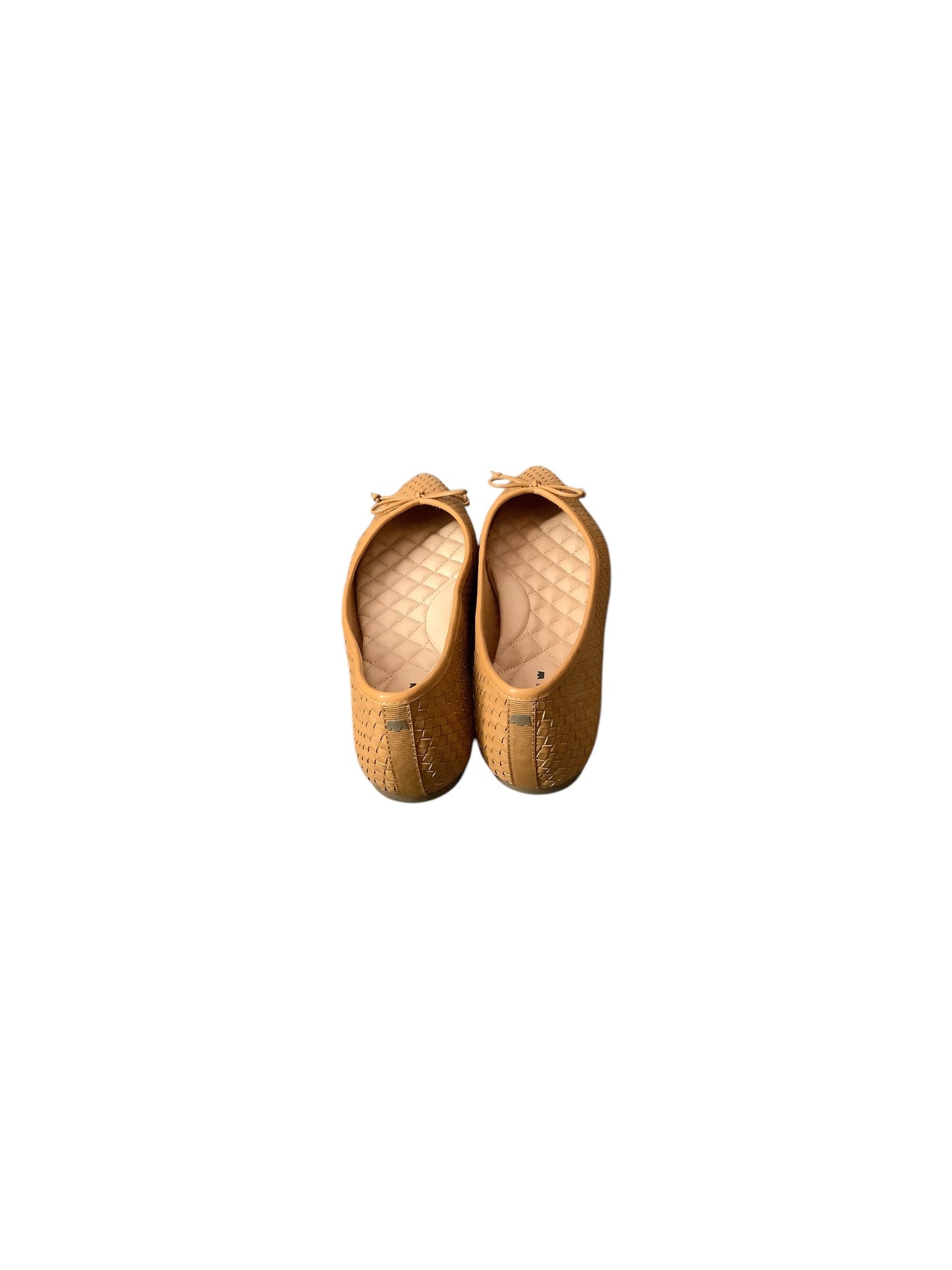 Shoes Flats By Clothes Mentor In Tan, Size: 8