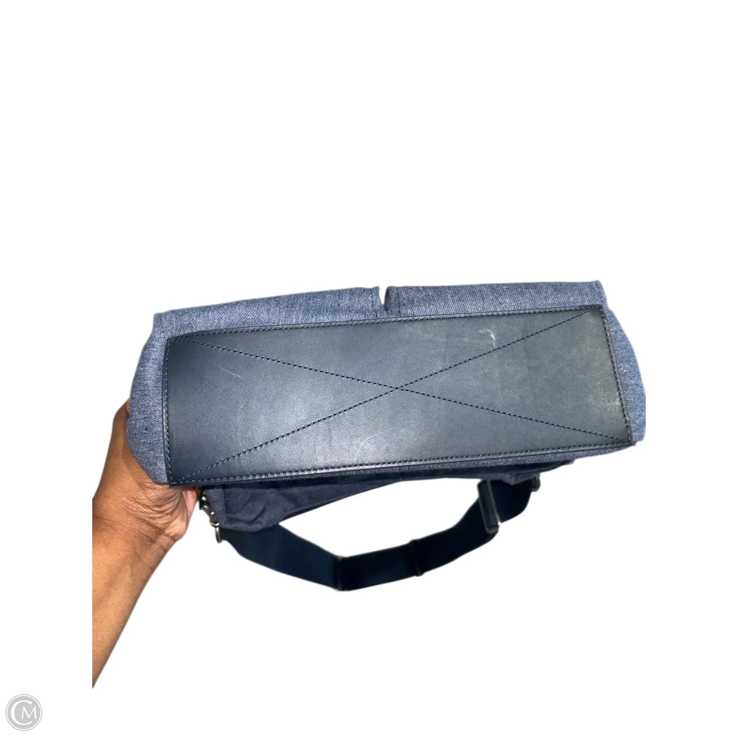 Handbag By Clothes Mentor, Size: Medium