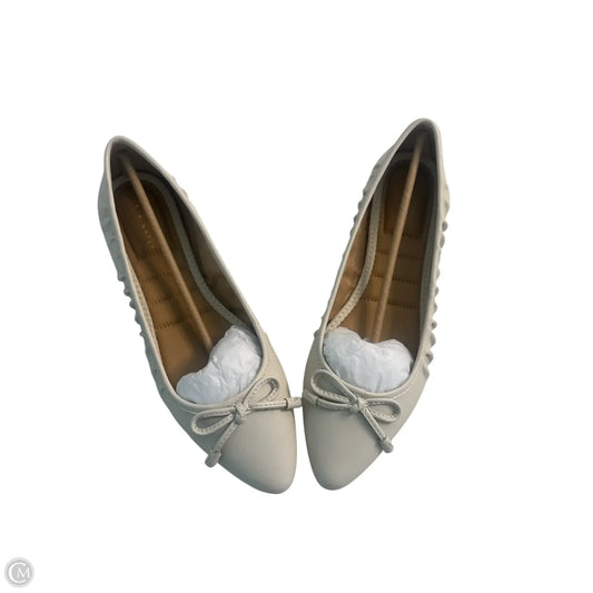 Shoes Flats By Kelly And Katie In Cream, Size: 8.5