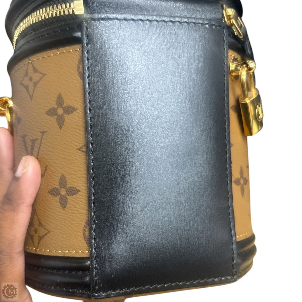 Handbag Luxury Designer By Louis Vuitton, Size: Medium