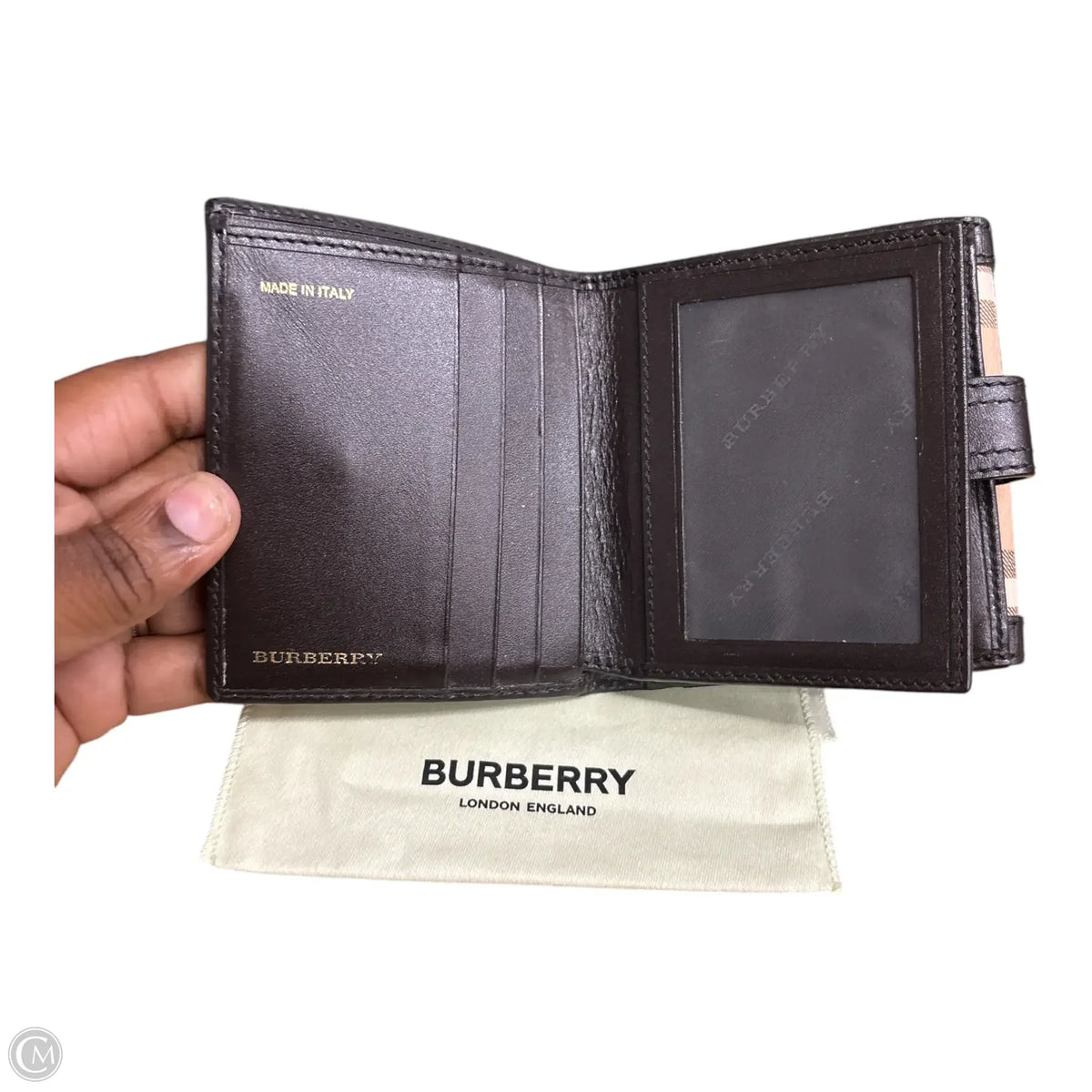 Wallet Luxury Designer By Burberry, Size: Medium