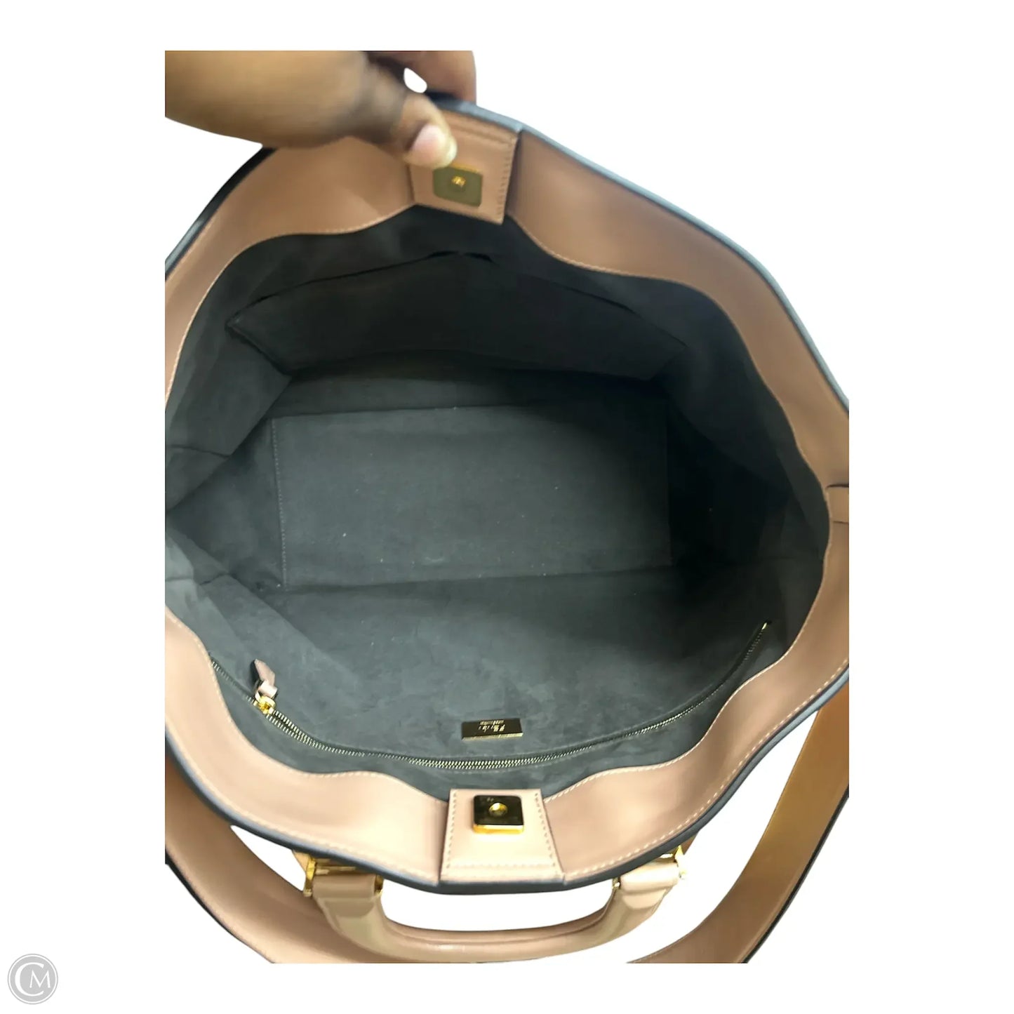 Handbag Luxury Designer By Fendi, Size: Medium
