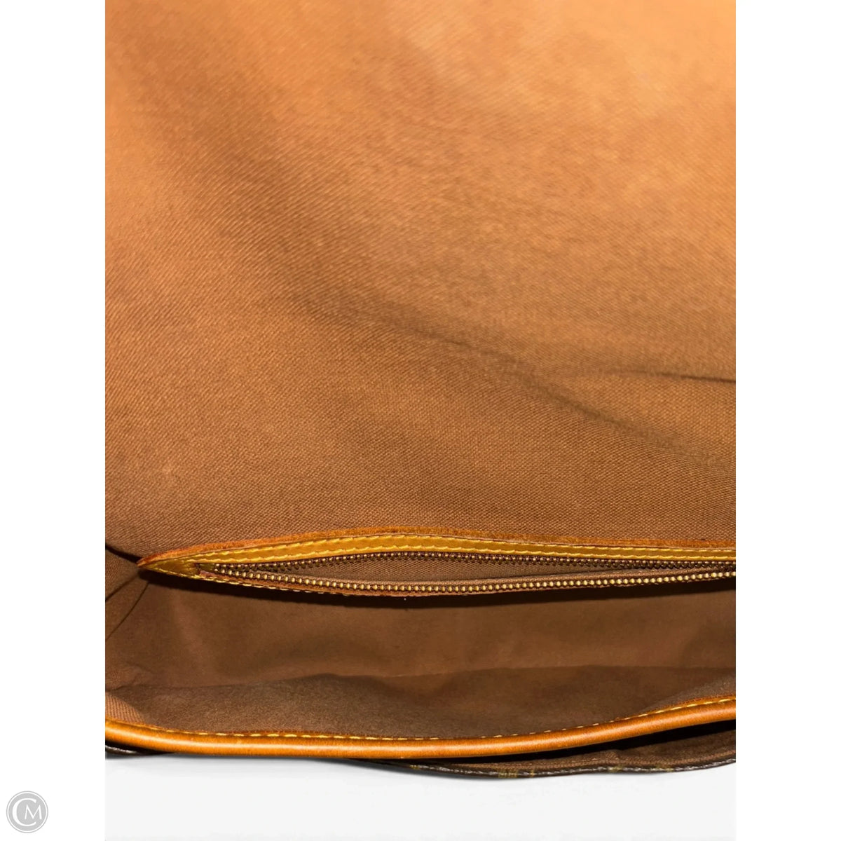 Handbag Luxury Designer By Louis Vuitton, Size: Medium