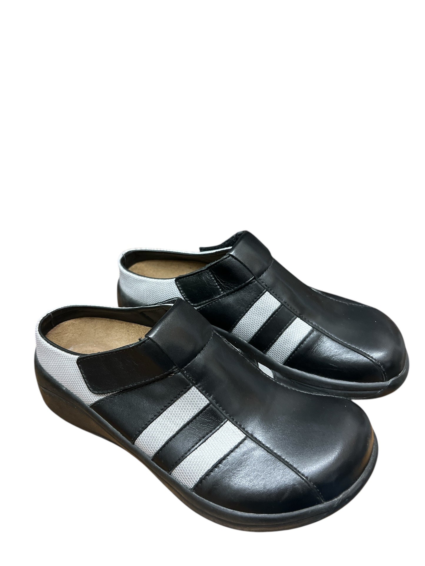 Shoes Flats Mule & Slide By Birkenstock In Black Grey, Size: 6