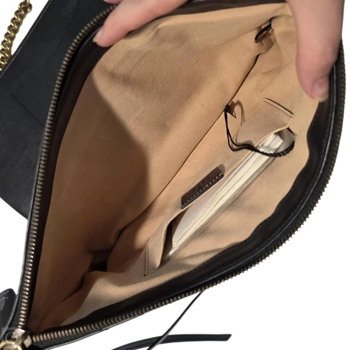 Handbag Luxury Designer By Gucci, Size: Medium