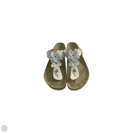 Sandals Flats By Birkenstock In White, Size: 7