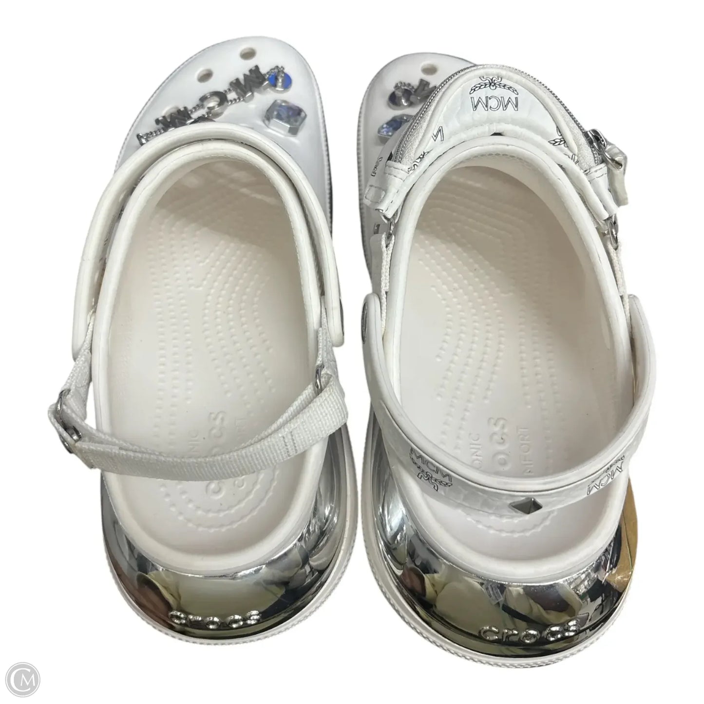 Shoes Flats By Crocs In White