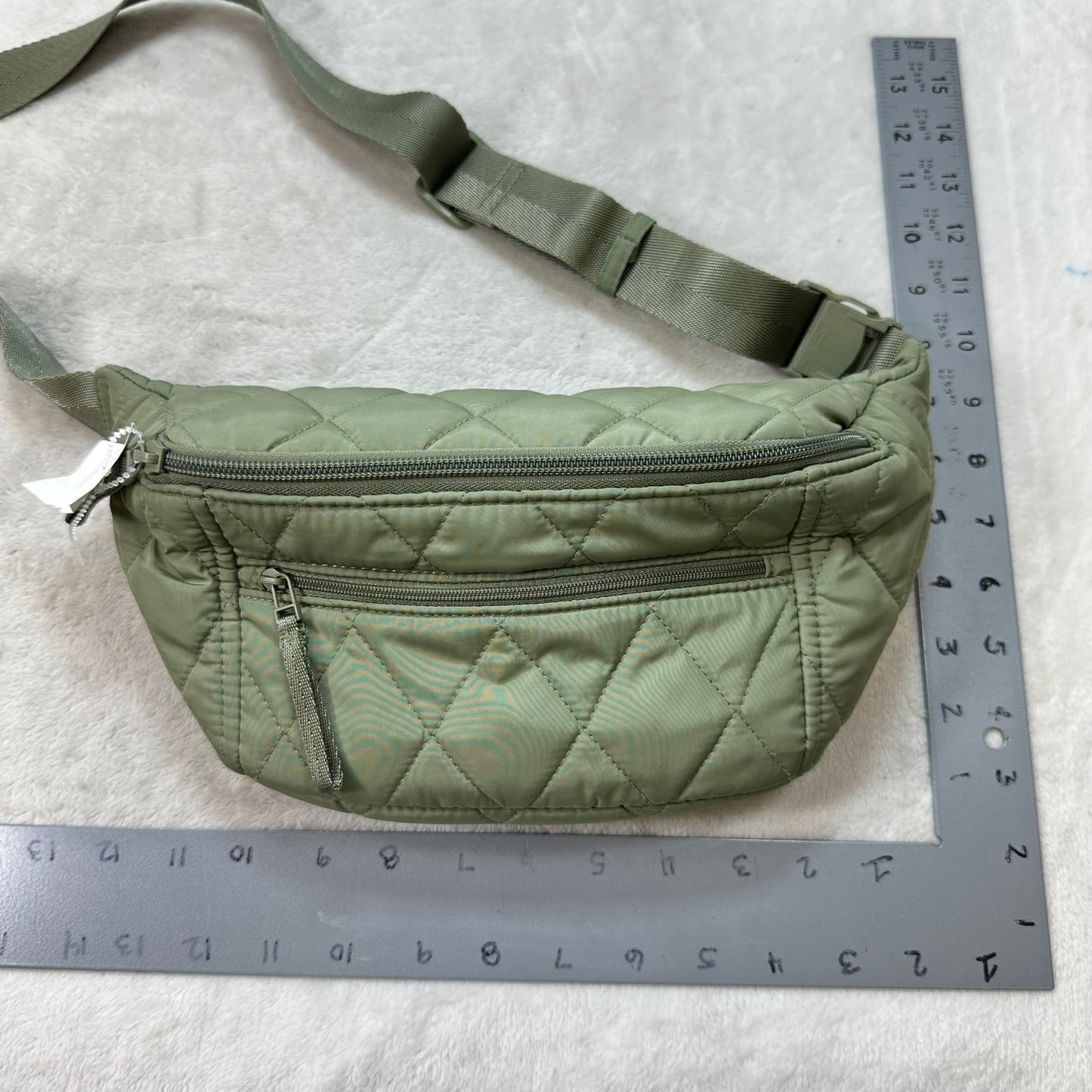 Belt Bag By Vera Bradley, Size: Small