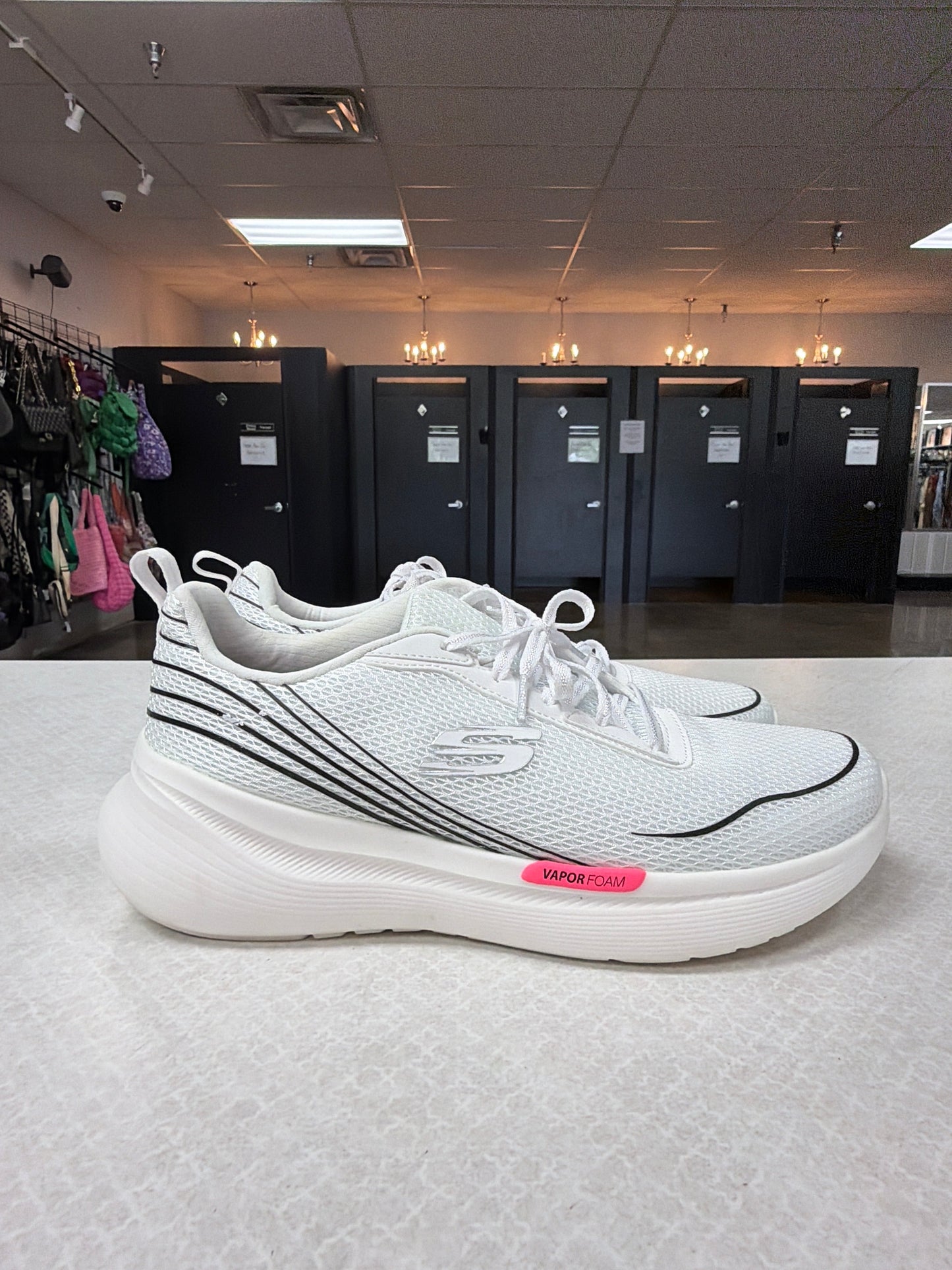 Shoes Athletic By Skechers In Grey, Size:9.5