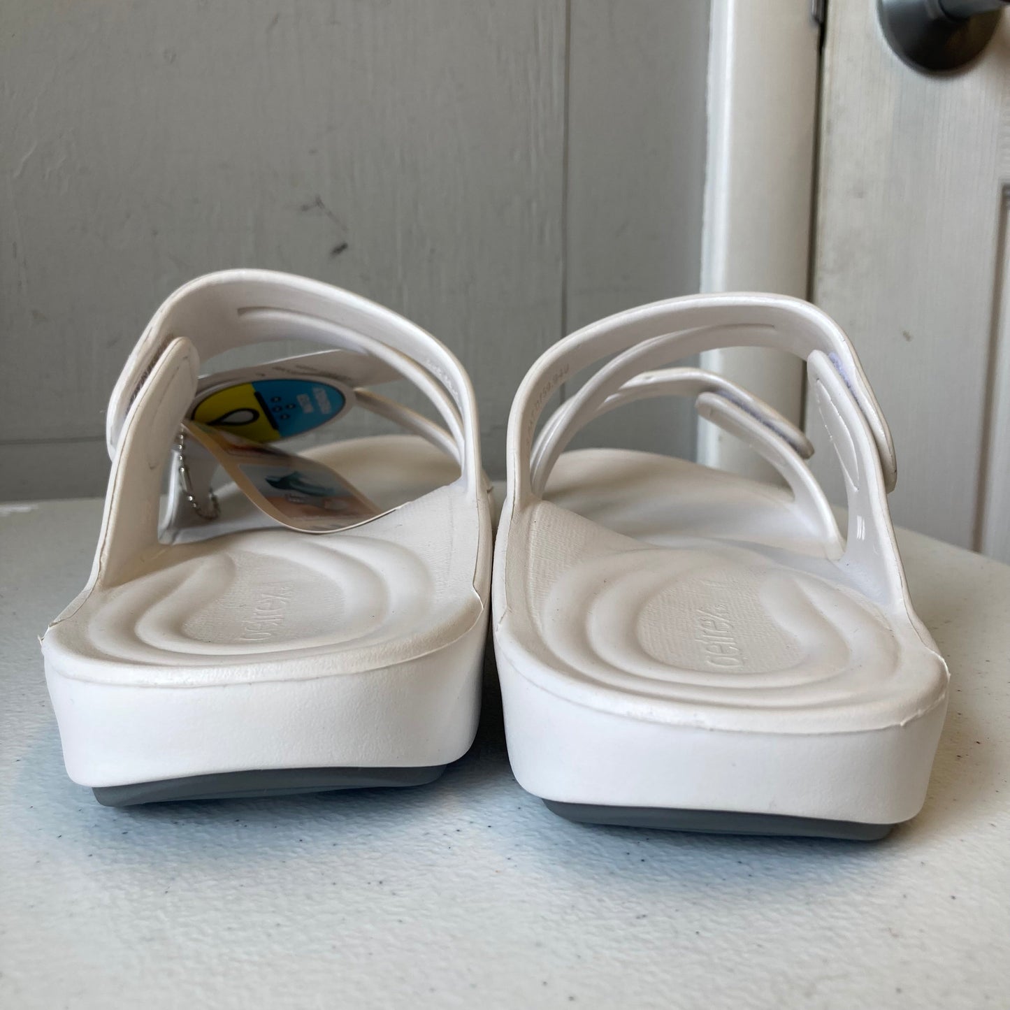 Sandals Flats By Aetrex In White, Size:8