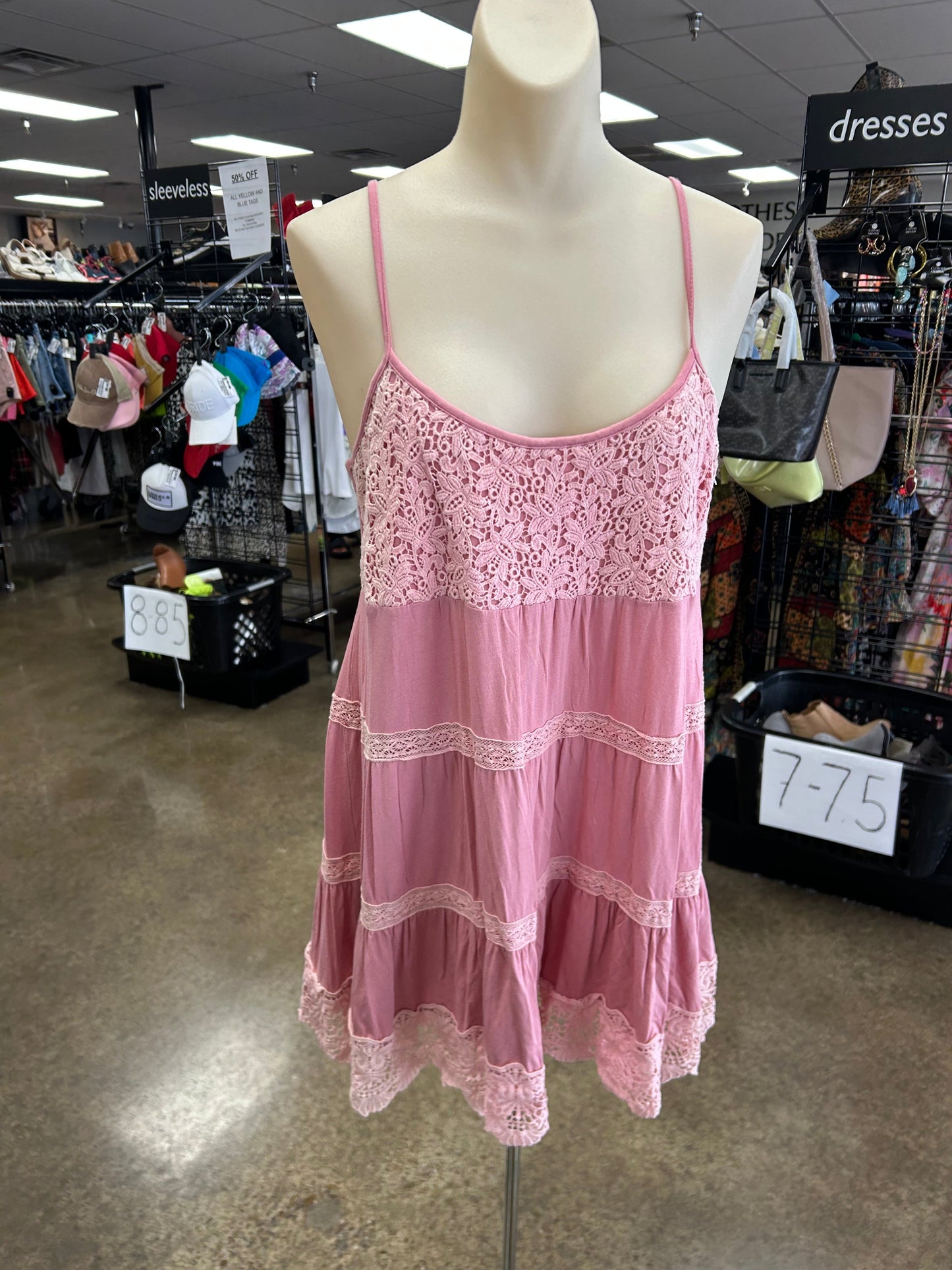 Top Sleeveless By Pol In Pink, Size:L