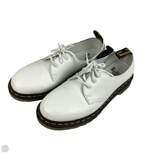 Shoes Flats By Dr Martens In White, Size: 7