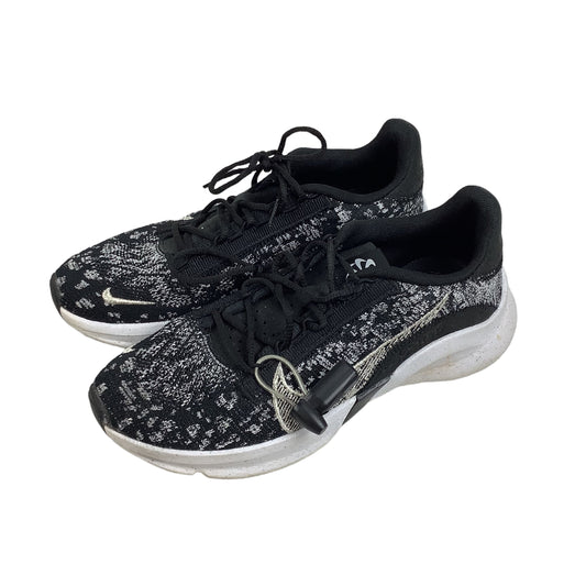 Black Shoes Athletic Nike, Size 10