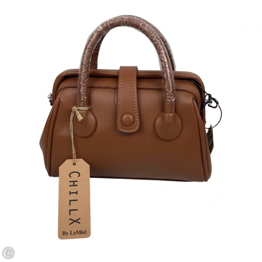 Crossbody By Clothes Mentor, Size: Medium